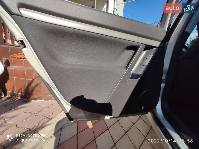 Хэтчбек Opel Signum 2006 в Казатине