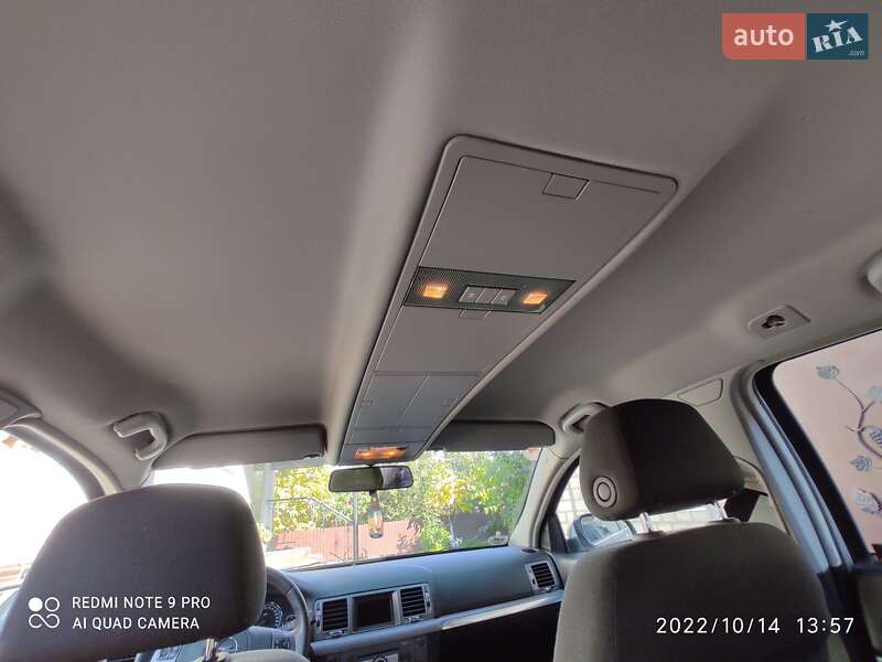 Хэтчбек Opel Signum 2006 в Казатине