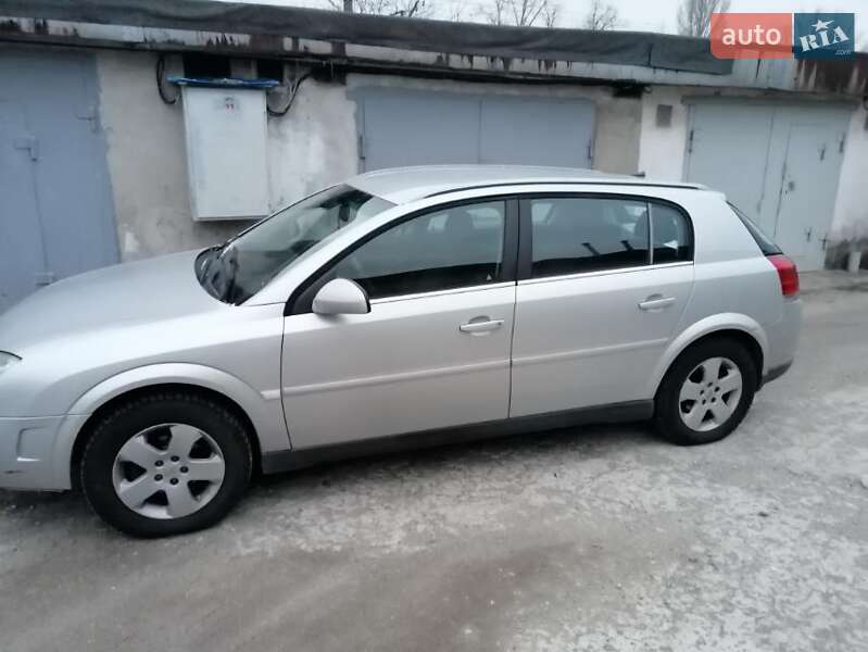 Хэтчбек Opel Signum 2003 в Каменском