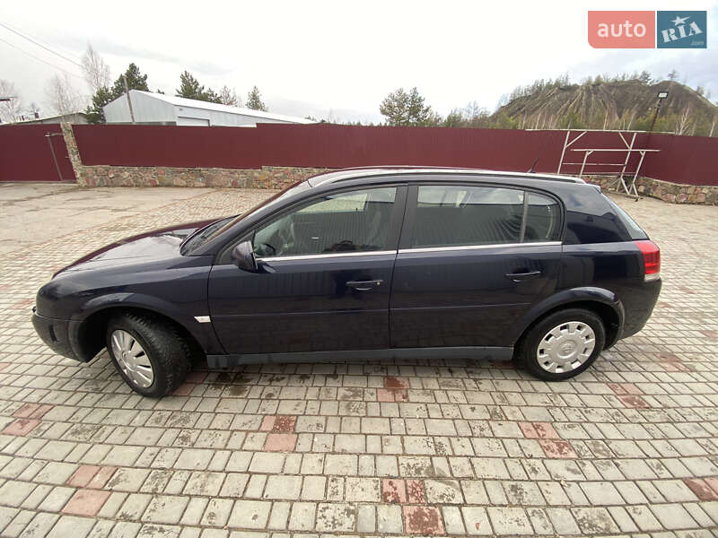 Хэтчбек Opel Signum 2003 в Ровно