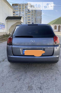 Хэтчбек Opel Signum 2004 в Обухове