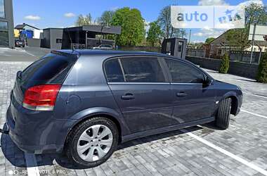 Хэтчбек Opel Signum 2007 в Киеве