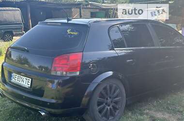 Хэтчбек Opel Signum 2005 в Синельниково