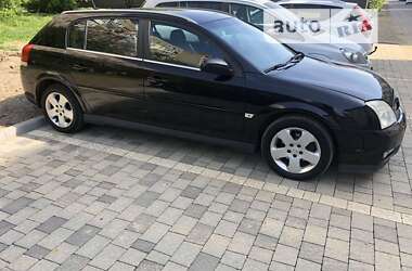 Хетчбек Opel Signum 2004 в Мукачевому