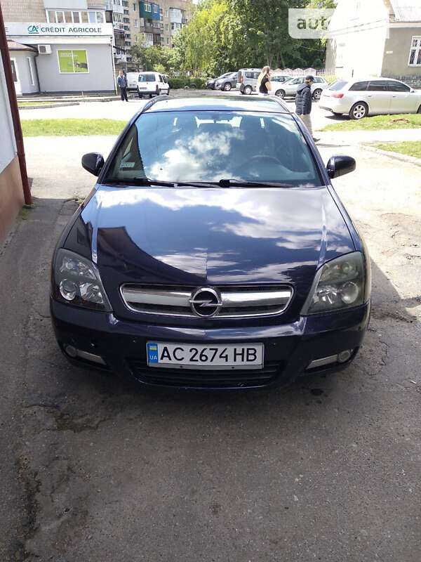 Хетчбек Opel Signum 2005 в Ковелі