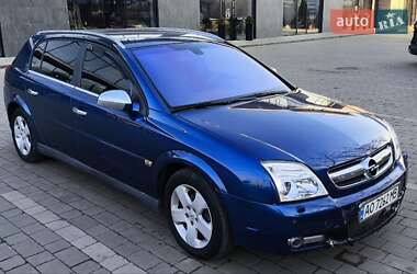 Хетчбек Opel Signum 2003 в Ужгороді