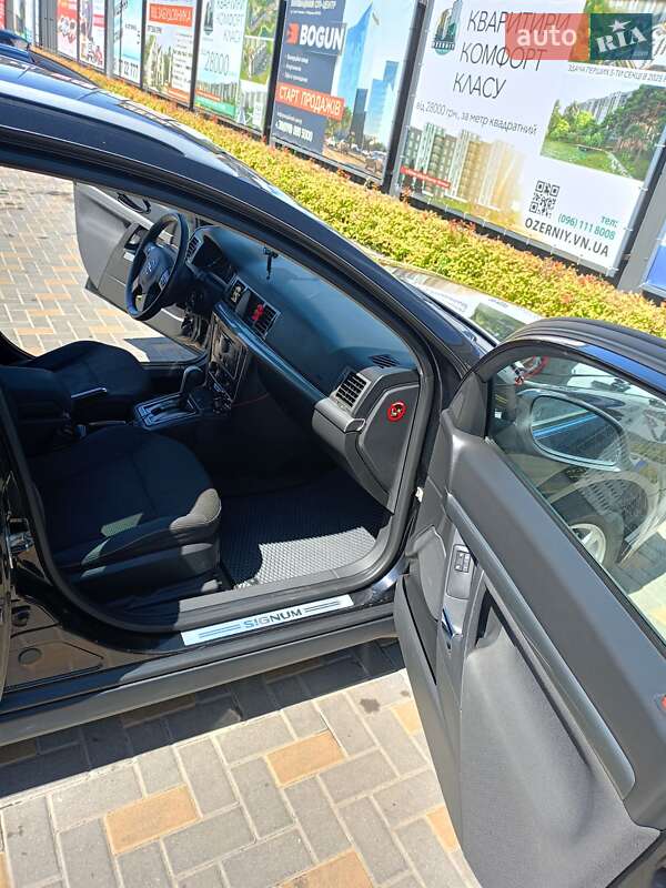 Хэтчбек Opel Signum 2005 в Виннице