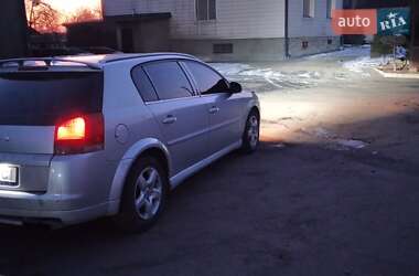 Хэтчбек Opel Signum 2003 в Луцке