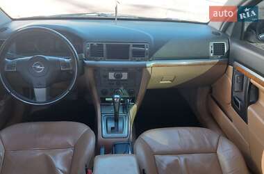 Хэтчбек Opel Signum 2006 в 