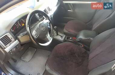 Хэтчбек Opel Signum 2005 в 