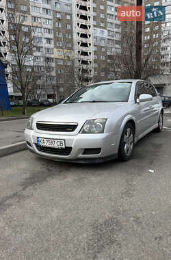Хэтчбек Opel Signum 2004 в 