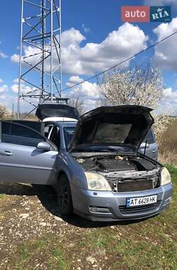 Хэтчбек Opel Signum 2004 в Калуше