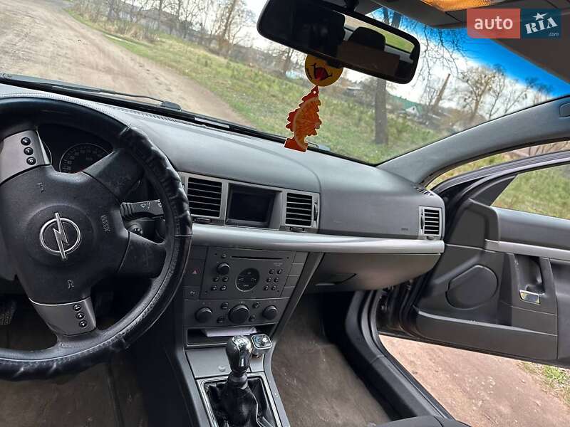 Хэтчбек Opel Signum 2003 в Славуте