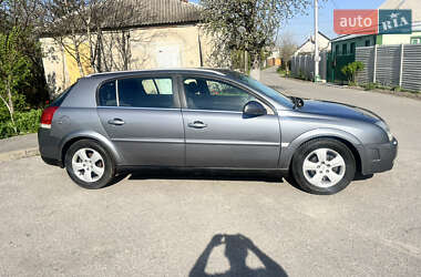 Хэтчбек Opel Signum 2004 в 