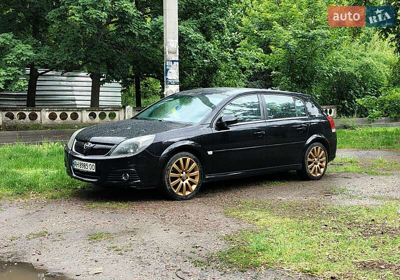 Хэтчбек Opel Signum 2006 в Павлограде