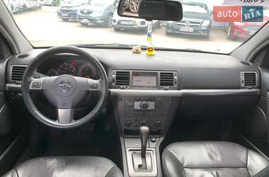 Хэтчбек Opel Signum 2006 в 