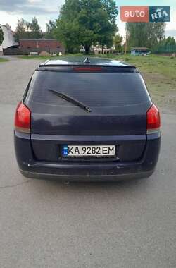 Хэтчбек Opel Signum 2003 в Вышгороде