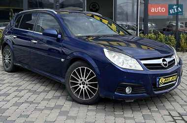 Хэтчбек Opel Signum 2007 в Мукачево