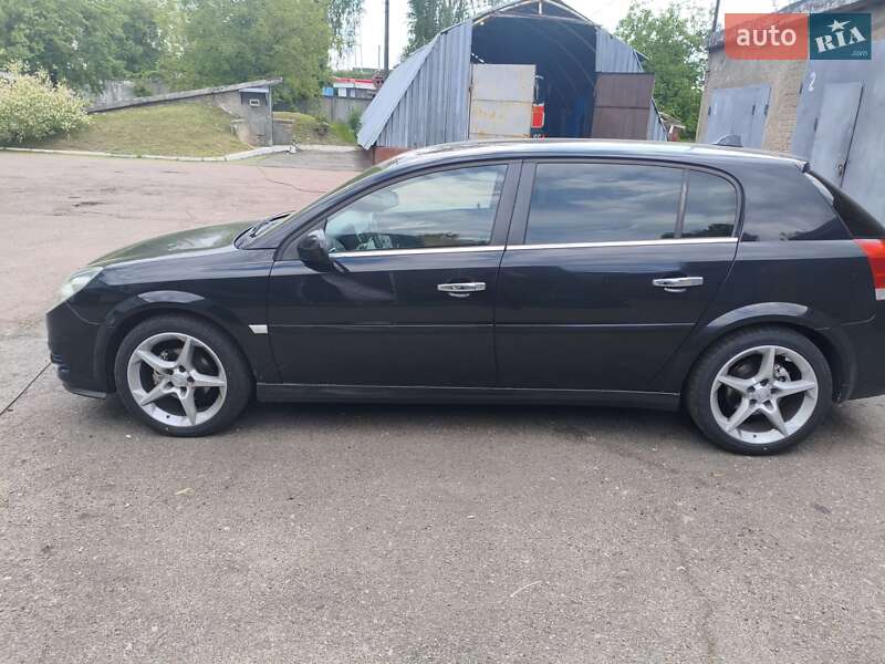 Хэтчбек Opel Signum 2007 в Киеве