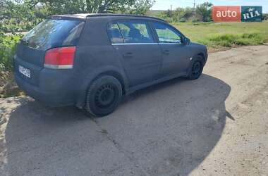 Хэтчбек Opel Signum 2004 в 