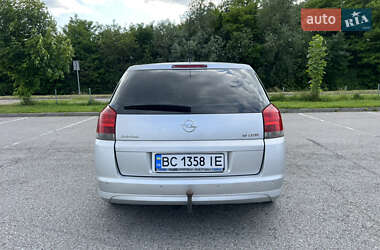 Хэтчбек Opel Signum 2008 в 