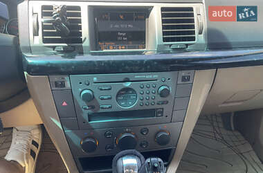 Хэтчбек Opel Signum 2004 в 