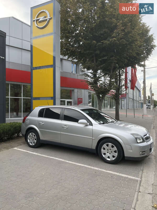 Хэтчбек Opel Signum 2005 в Запорожье