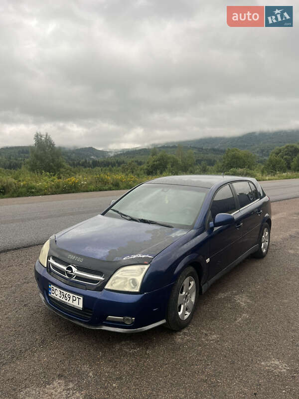 Opel Signum 2003