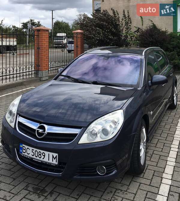 Хэтчбек Opel Signum 2007 в Стрые