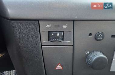 Хетчбек Opel Signum 2005 в 