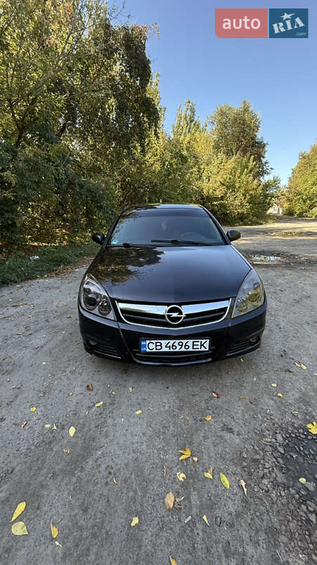 Хэтчбек Opel Signum 2005 в 
