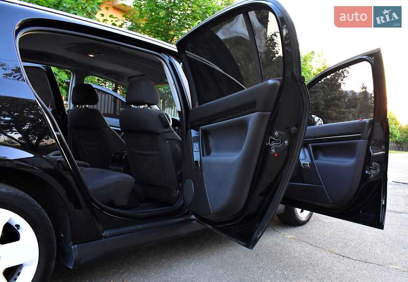 Хэтчбек Opel Signum 2003 в Киеве