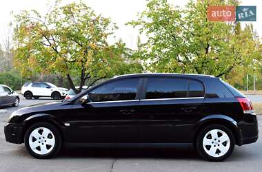 Хэтчбек Opel Signum 2003 в 