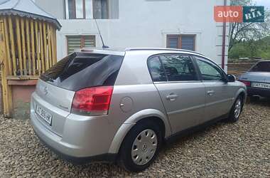 Хэтчбек Opel Signum 2004 в 