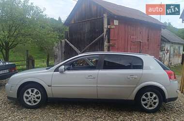 Хэтчбек Opel Signum 2004 в 