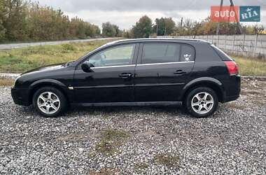 Хэтчбек Opel Signum 2005 в 