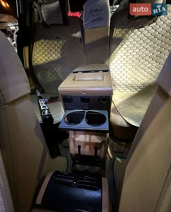 Хетчбек Opel Signum 2004 в Трускавці