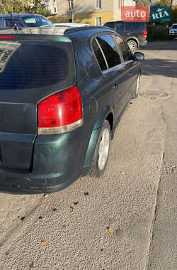 Хетчбек Opel Signum 2004 в 