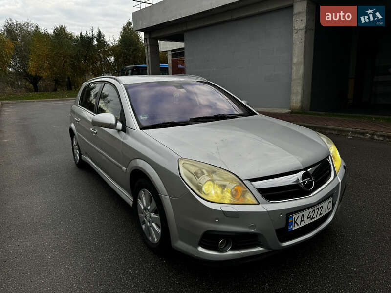 Opel Signum 2006