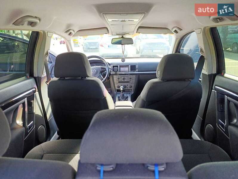 Хэтчбек Opel Signum 2003 в Вышгороде