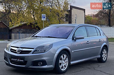Хэтчбек Opel Signum 2007 в Николаеве