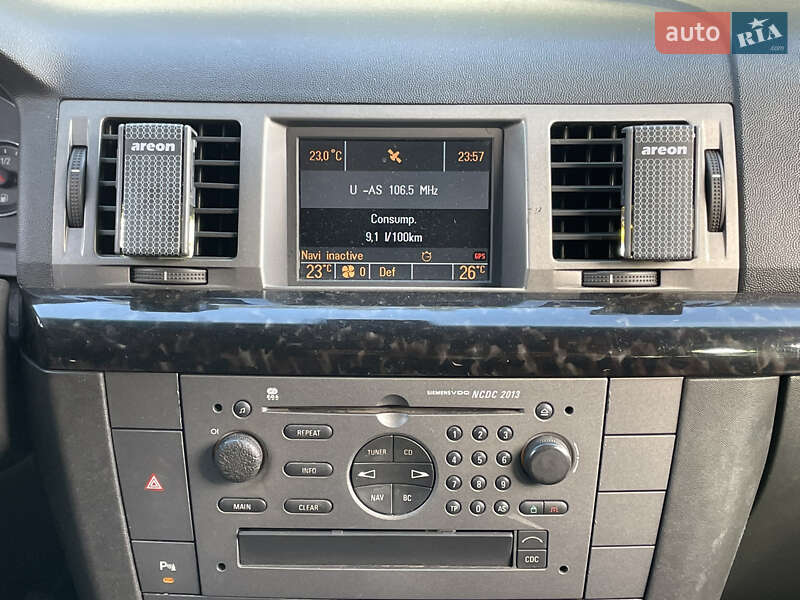 Хэтчбек Opel Signum 2004 в Киеве