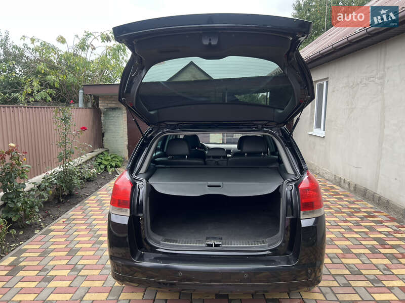 Хэтчбек Opel Signum 2008 в Умани