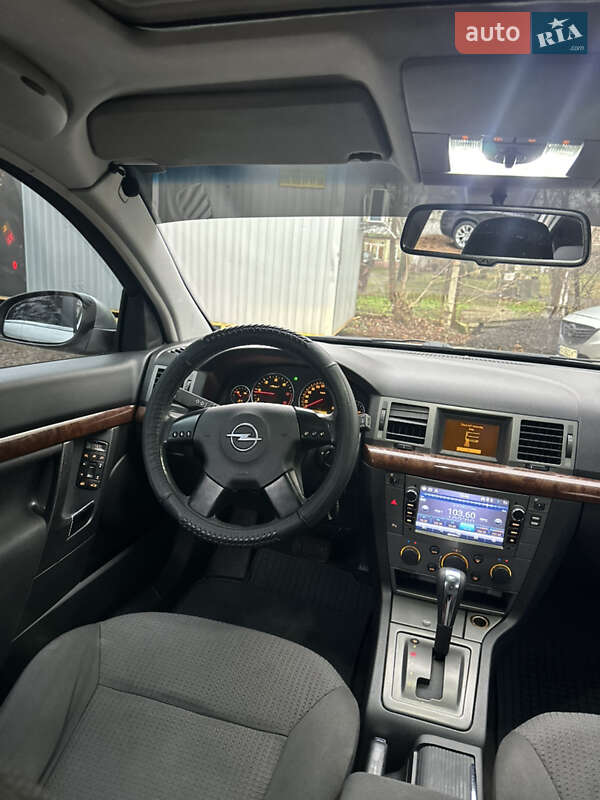 Хетчбек Opel Signum 2003 в Києві