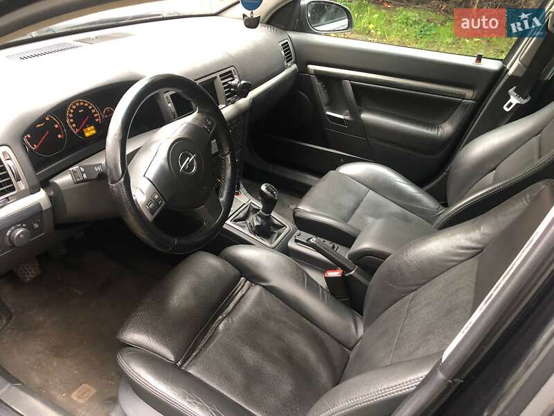 Хэтчбек Opel Signum 2008 в Львове