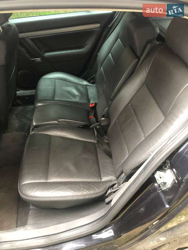 Хэтчбек Opel Signum 2008 в Львове