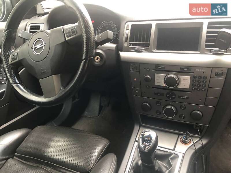 Хэтчбек Opel Signum 2008 в Львове