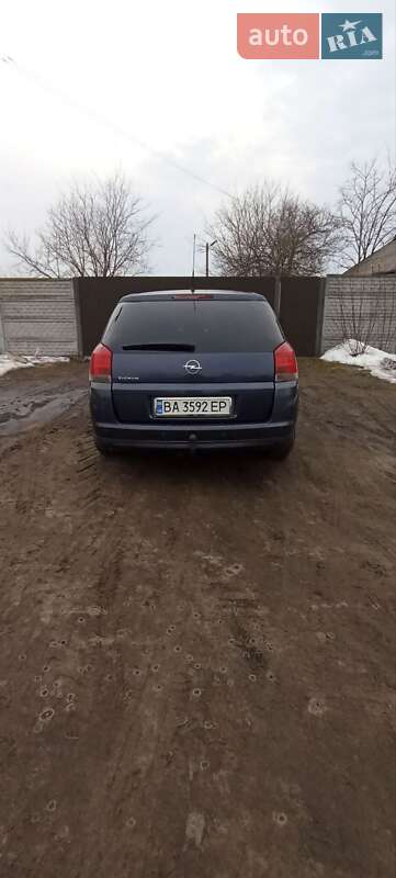 Хэтчбек Opel Signum 2006 в Александровке