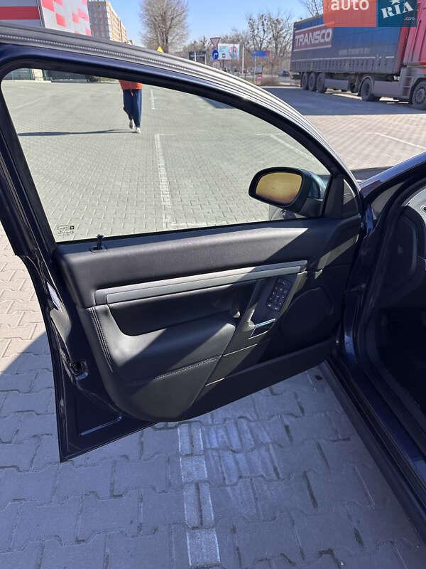 Хэтчбек Opel Signum 2008 в Святопетровское фото 9 Хэтчбек Opel Signum 2008 в Святопетровское