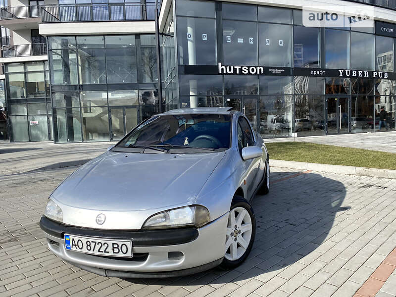 Купе Opel Tigra 1999 в Ужгороде